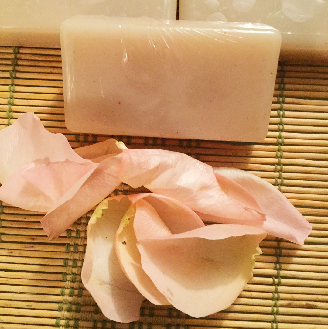 Jabón de Rosas y Colágeno