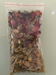 Capullos de Rosas y Camomila (flores secas)